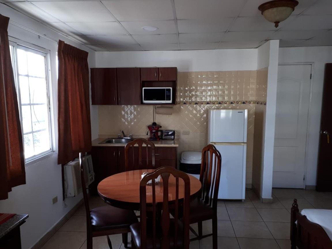 Hotel California Panama Екстериор снимка