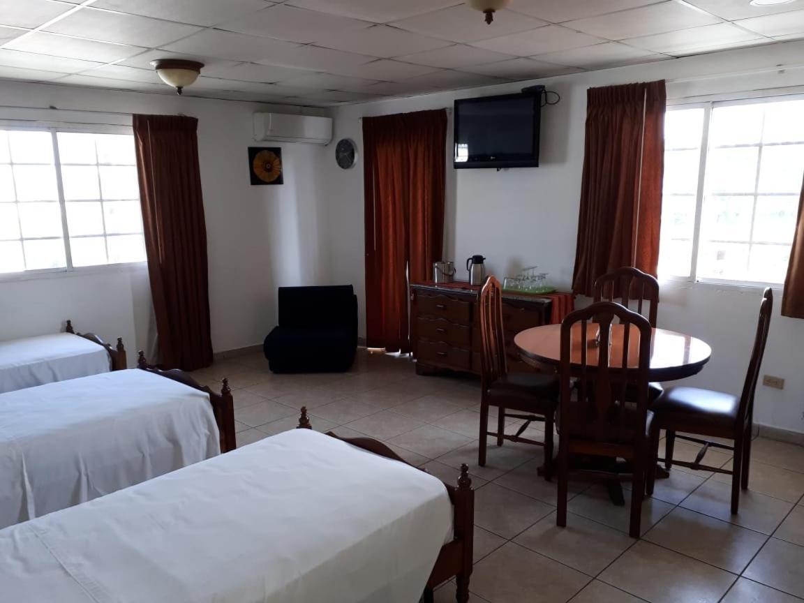 Hotel California Panama Екстериор снимка